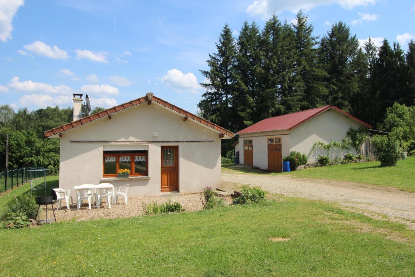Au Bon Accueil Villa Peyrat-le-Chateau Luaran gambar